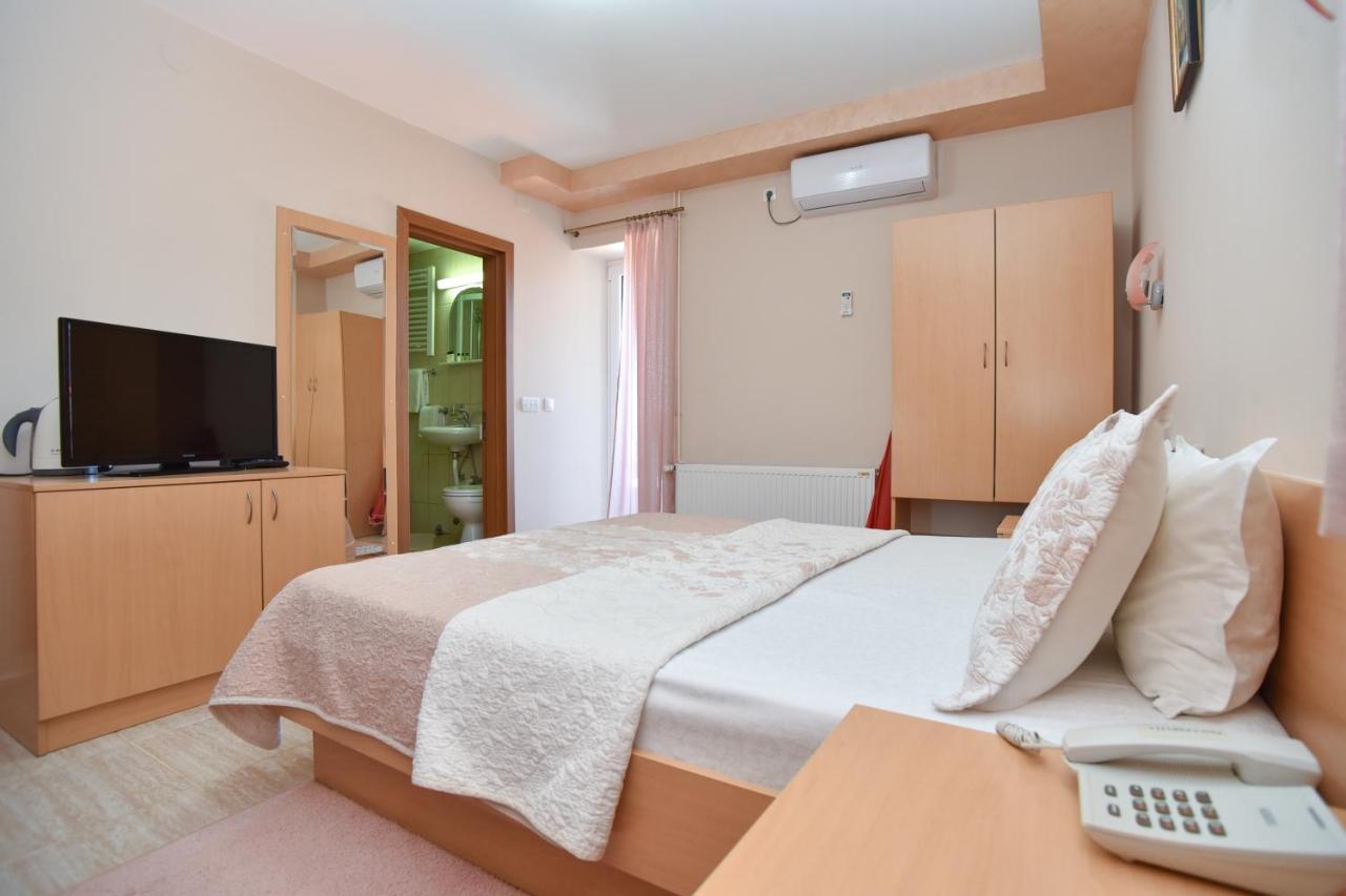 Apartments And Rooms Drago Sveti Stefan Dış mekan fotoğraf